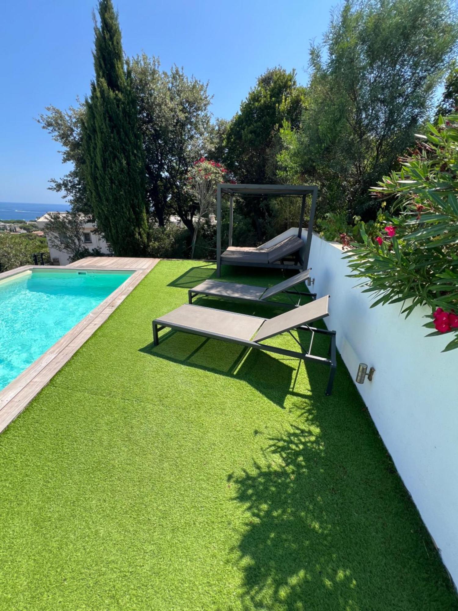 Rdc De Villa Avec Piscine Cavalaire-sur-Mer Exterior photo